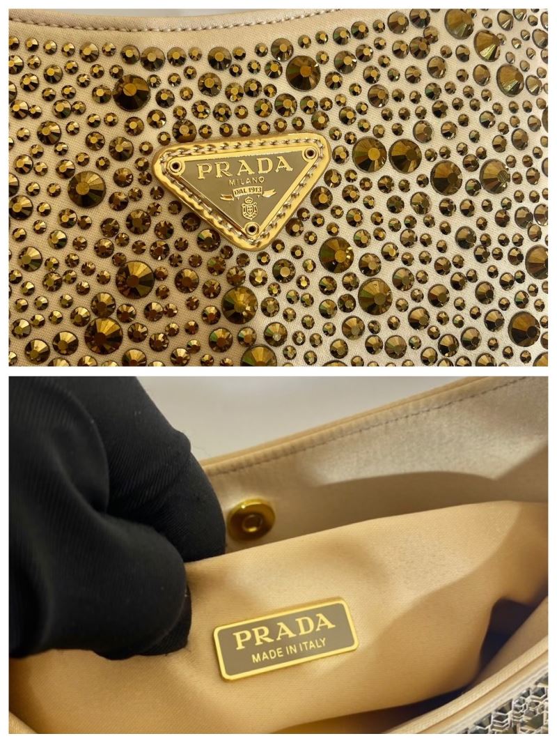 Pra*a cleo bags